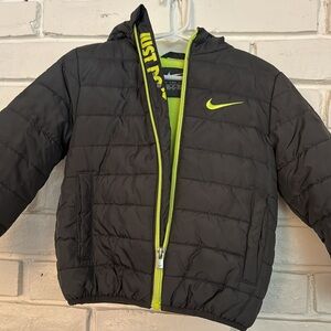 Boy’s Nike Grey with neon green accent winter jacket. Size 3T